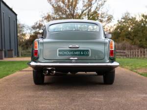 Image 32/42 de Aston Martin DB 4 GT (1959)