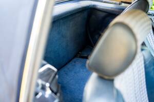 Image 16/21 of Mercedes-Benz 300 SL (1987)