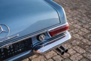 Bild 17/69 von Mercedes-Benz 230 SL (1967)