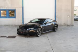 Image 1/83 of Aston Martin V12 Vantage (2009)