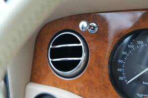 Bild 15/86 von Bentley Continental R (1997)