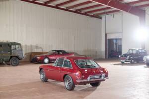 Immagine 10/29 di MG MGB GT V8 (1974)