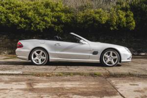 Image 5/50 de Mercedes-Benz SL 55 AMG (2006)