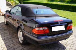 Bild 4/17 von Mercedes-Benz CLK 320 (1998)