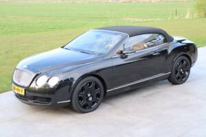 Image 44/50 of Bentley Continental GTC (2007)