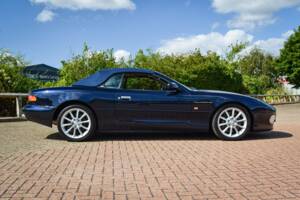 Image 22/50 de Aston Martin DB 7 Vantage Volante (2001)