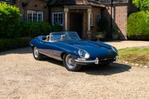 Bild 38/50 von Jaguar XK-E (1967)