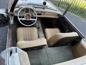 Image 27/50 de Mercedes-Benz 230 SL (1964)