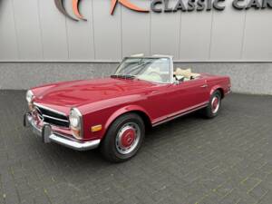 Image 1/50 of Mercedes-Benz 280 SL (1971)