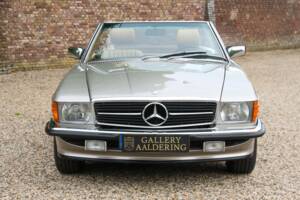 Image 14/50 de Mercedes-Benz 560 SL (1988)