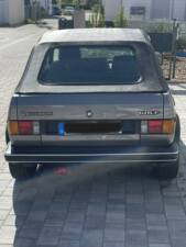 Bild 3/7 von Volkswagen Golf I Cabrio 1.8 (1987)