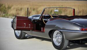 Image 29/50 of Jaguar E-Type 3.8 Flat Floor (1961)