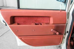 Image 35/50 de Volvo 740 (1984)