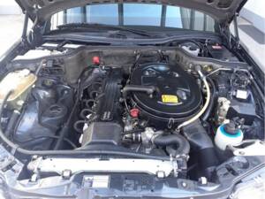 Image 15/39 of Mercedes-Benz 260 SE (1988)