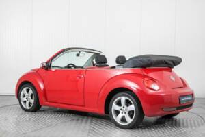 Image 6/50 de Volkswagen New Beetle 2.0 (2006)