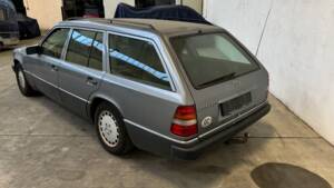 Bild 20/81 von Mercedes-Benz 250 TD (1992)