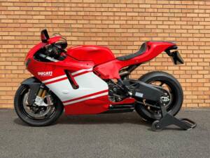 Bild 2/50 von Ducati Desmosedici RR (2008)