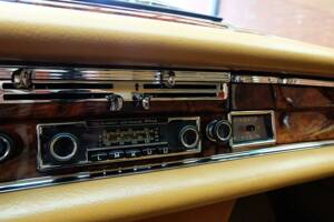 Immagine 55/79 di Mercedes-Benz 280 SE 3,5 (1970)