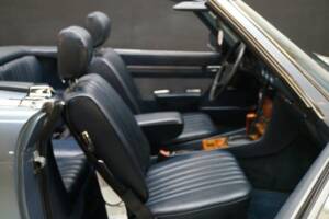 Image 16/41 of Mercedes-Benz 500 SL (1986)