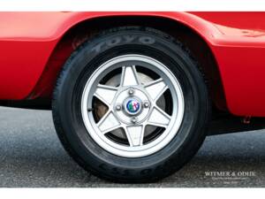 Immagine 18/31 di Alfa Romeo 1600 Spider (1974)