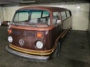 Bild 5/8 von Volkswagen T2c Kombi (1978)