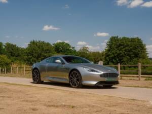 Image 91/96 of Aston Martin DB 9 GT "Bond Edition" (2015)