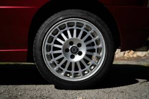 Image 50/63 of Lancia Delta HF Integrale Evoluzione II (1994)