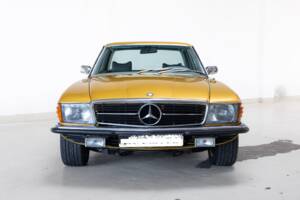 Image 2/32 of Mercedes-Benz 350 SLC (1971)