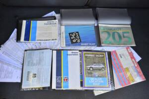 Image 35/35 of Peugeot 205 (1985)