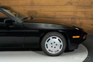 Bild 21/35 von Porsche 928 S (1986)