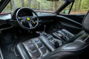 Bild 4/33 von Ferrari 308 GTB Quattrovalvole (1983)