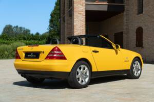 Immagine 11/50 di Mercedes-Benz SLK 200 (1997)