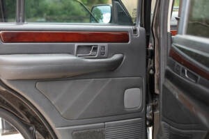 Image 43/50 de Land Rover Range Rover 4.0 HSE (2001)