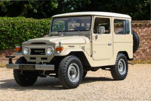 Bild 44/50 von Toyota Land Cruiser BJ 40 (1977)