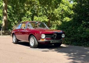 Image 1/48 of Alfa Romeo Giulia 1600 GT Junior (1972)