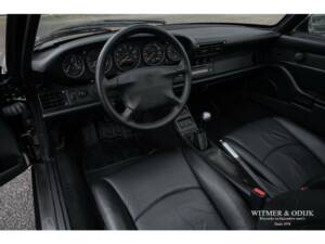 Image 19/32 de Porsche 911 Carrera S (1997)