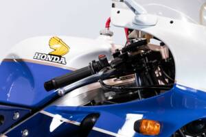 Afbeelding 47/50 van Honda VFR 750R RC 30 (1989)