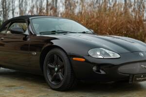 Bild 22/50 von Jaguar XK8 4.0 (2006)