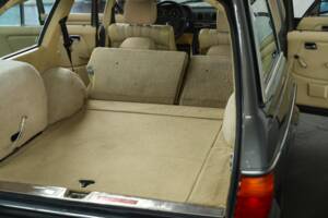 Image 31/49 of Mercedes-Benz 230 TE (1981)