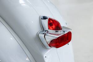 Image 19/21 of Piaggio Vespa 125 (1964)