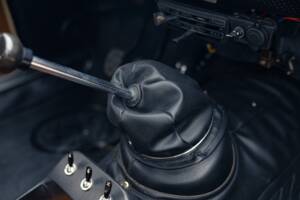 Image 11/18 of Alfa Romeo Giulia 1300 Super (1971)
