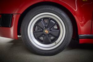 Immagine 39/96 di Porsche 911 Speedster 3.2 (1989)