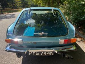 Image 15/38 of Volvo 1800 ES (1972)