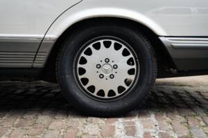 Image 12/50 of Mercedes-Benz 500 SEL (1984)