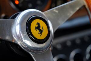 Afbeelding 16/18 van Ferrari 330 GTC (1967)