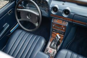 Bild 30/83 von Mercedes-Benz 300 D Turbodiesel (1983)