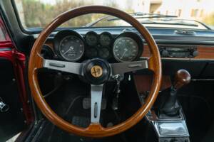 Bild 47/50 von Alfa Romeo 2000 GT Veloce (1973)