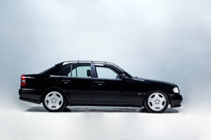 Immagine 6/29 di Mercedes-Benz C 36 AMG (1994)