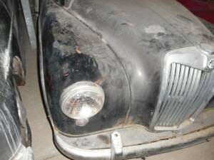 Immagine 11/32 di MG Magnette ZA (1955)