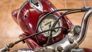 Image 4/10 de Puch 125 SVS (1956)